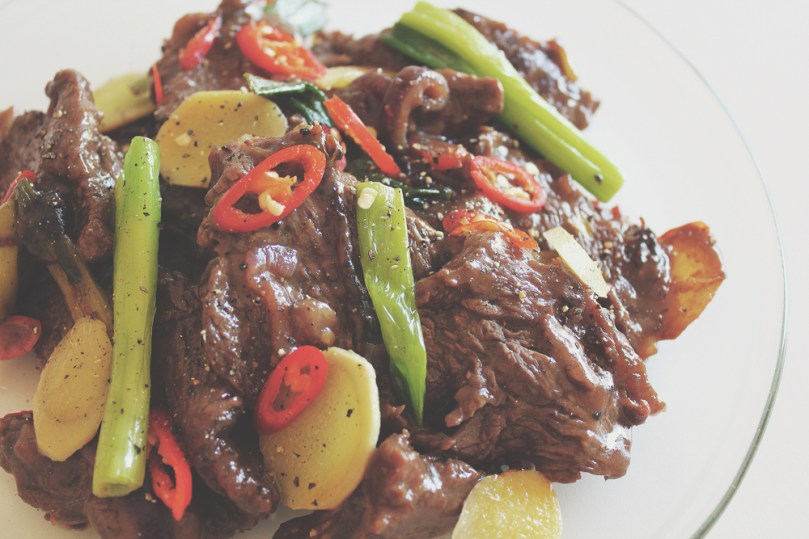 Stir-fried Gravy Beef with Chilli, Ginger & Shallot