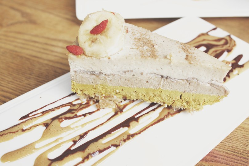 Sadhana Kitchen - WHITE CHOCOLATE & SALTED CARAMEL BANOFFEE PIE