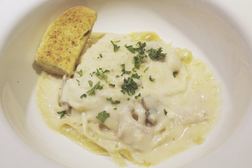 Arabela, Camello's Bakehaus & Coffee Shop - PASTA (PASTA IN WHITE SAUCE): FETTUCCINE WITH HAM & MUSHROOM
