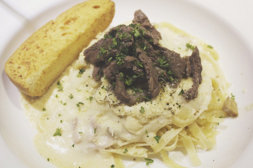 Arabela, Camello's Bakehaus & Coffee Shop - HOUSE SPECIALS (CREAM BASED): SIRLOIN FETTUCCINE