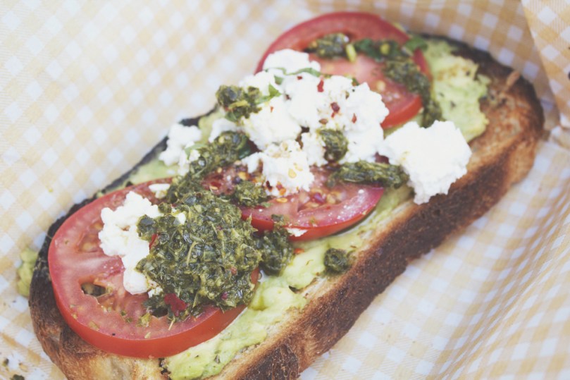 Garden Bar at the Grounds of Alexandria - THE GARDEN BAR LUNCH: SMASHED AVOCADO
