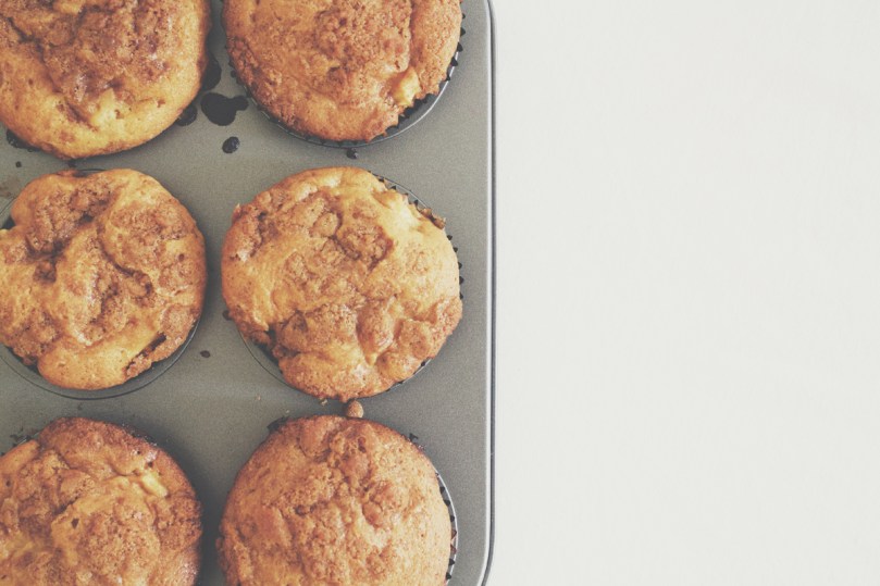 Breakfast Muffins: Apple Strudel