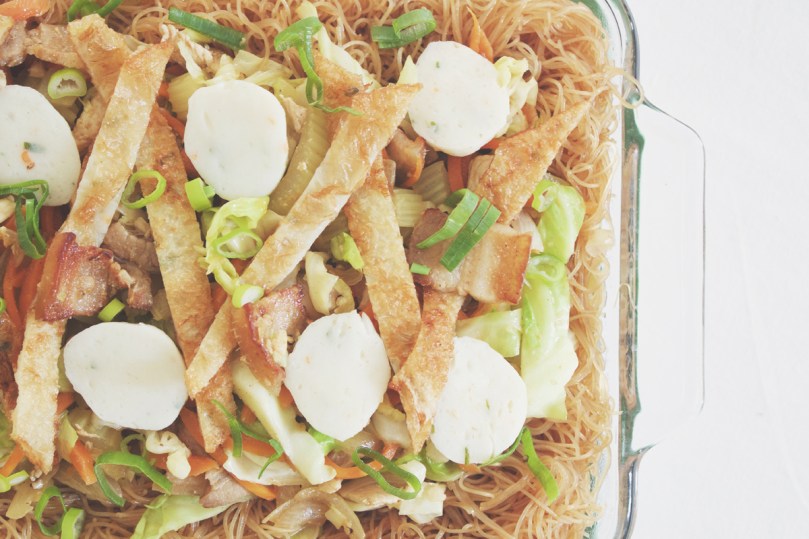 Pancit Bihon Guisado (Filipino Style Stir-Fried Rice Noodles)