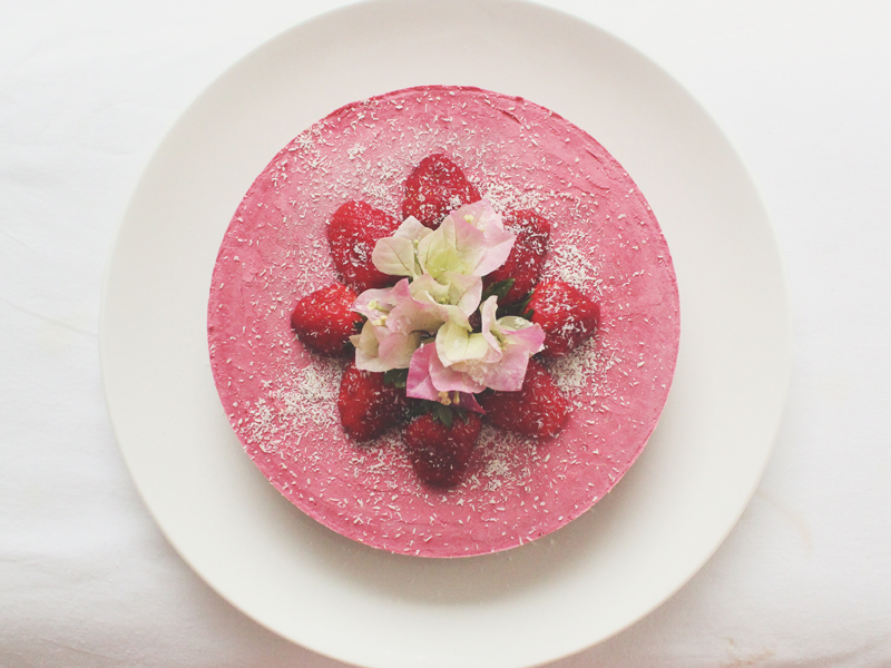 No Bake Strawberry & Coconut Vegan 'Cheesecake'