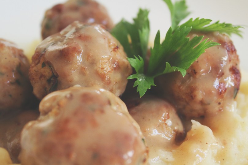 Svenska Köttbullar (Swedish Meatballs)