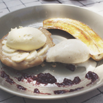 DESSERTS: BANANA BANOFFEE PIE