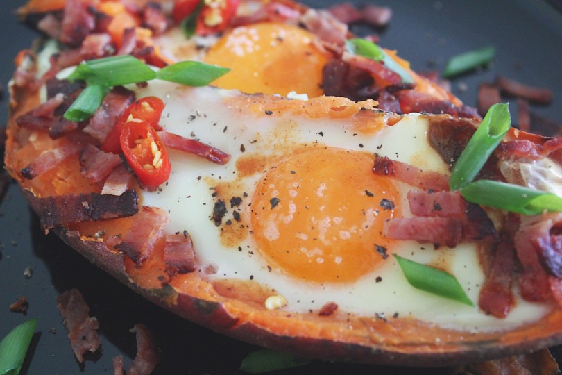 Baked Sweet Potato & Egg Brekkie Boats