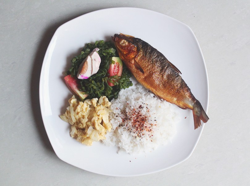 Tinapang Bangusilog with Ensaladang Lato