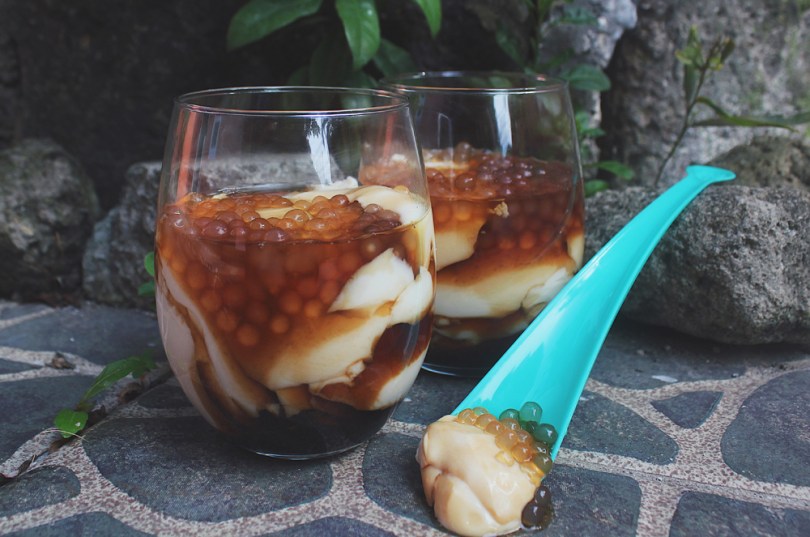 Taho (Silken Tofu with Syrup & Tapioca Pearls)