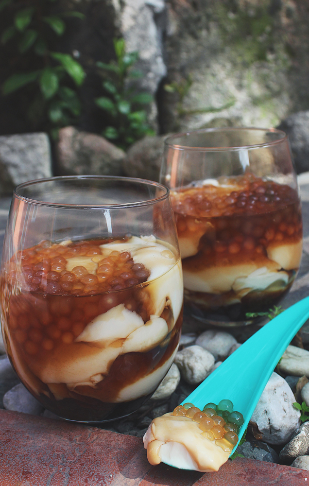 Taho (Silken Tofu with Syrup & Tapioca Pearls)