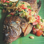 Yam Pla Duk Fu (ยำปลาดุกฟู) Crispy Fish with Green Mango Salad