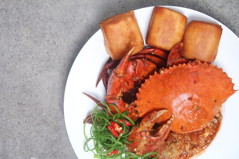 Singapore Chilli Crab with Fried Mantou