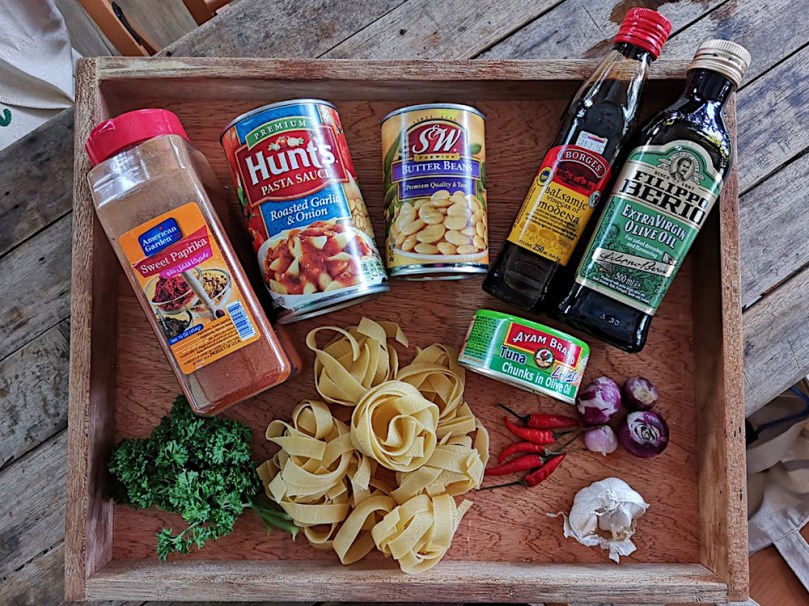 Roasted Garlic & Onion Tomato Tagliatelle with Butter Beans,Tuna, and a Chilli Balsamic Drizzle Ingredients
