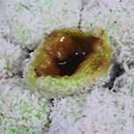 Ondeh-Ondeh (Glutinous Rice Balls with Coconut Sugar Filling)