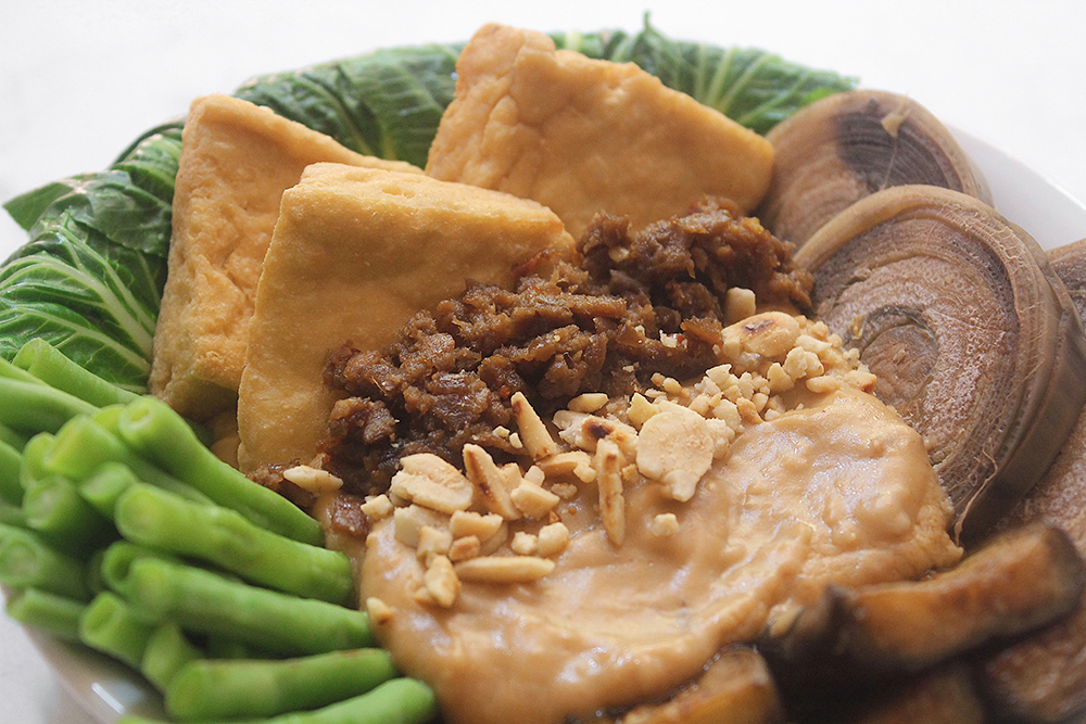 Crispy Tofu Kare-Kare