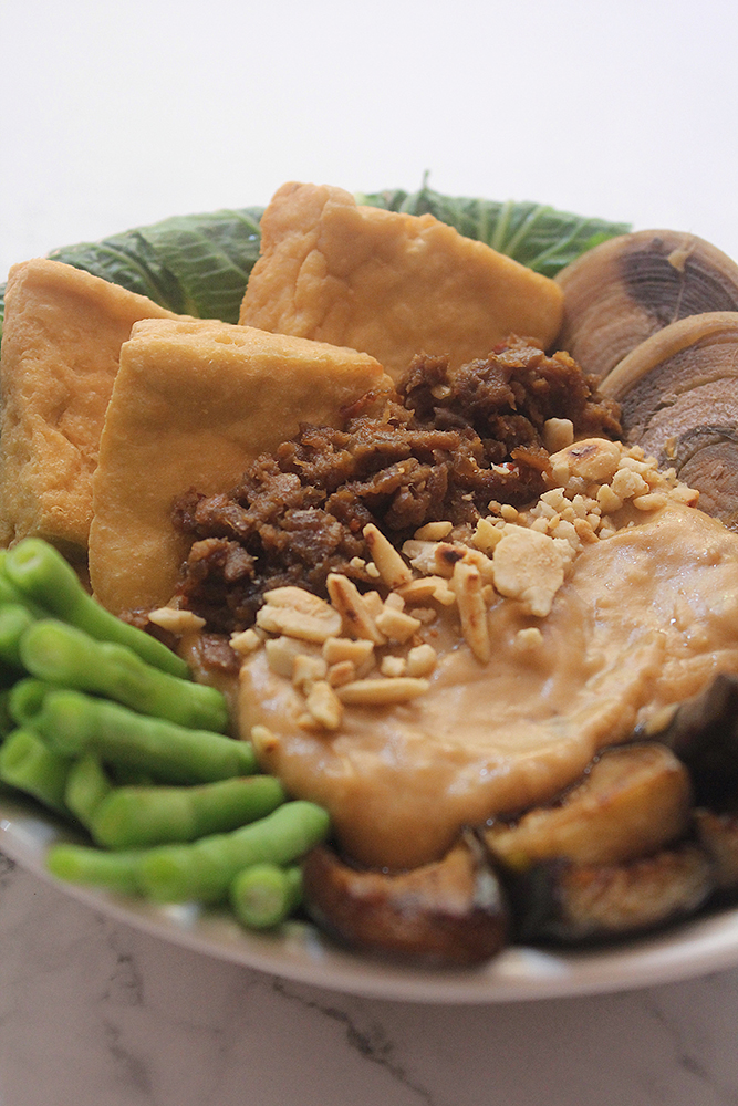 Crispy Tofu Kare-Kare