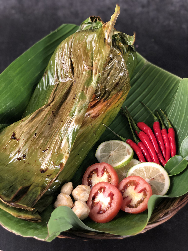 Pepes Ikan (Fish in Banana Leaves)