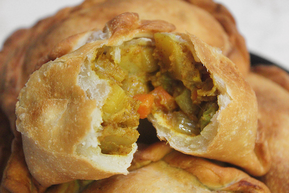 Karipap (Malay-style Curry Puffs)